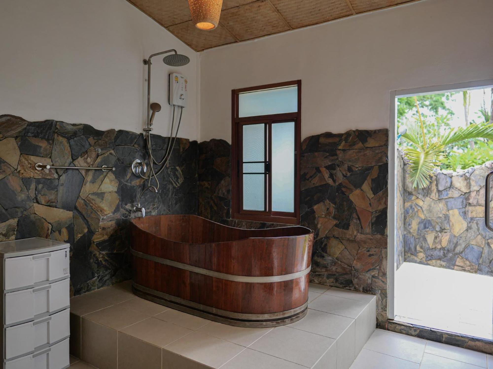 The Wooden Beach House 3Br - Sunset Beach Garden Taling Ngam Beach Esterno foto